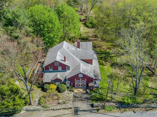90 Eagle Valley Road, Sloatsburg, NY 10974