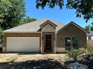9715 Santa Monica Dr, Fort Worth, TX 76116