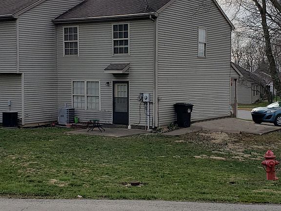 3rd image of 401 Parkside Dr