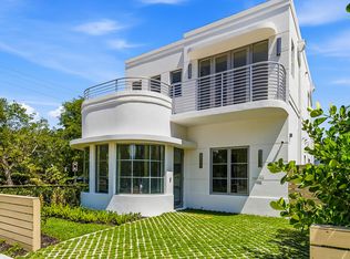 785 Park Pl, West Palm Beach, FL 33401