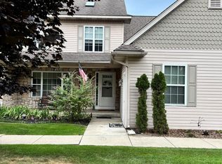 602 Fenton Commons Ln #2, Fenton, MI 48430