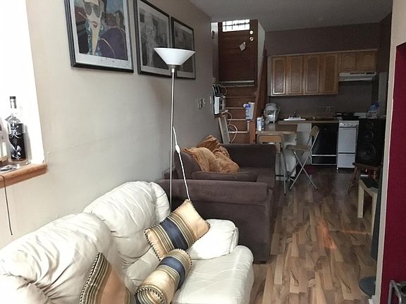 2nd image of 1530 Mount Vernon St #1F