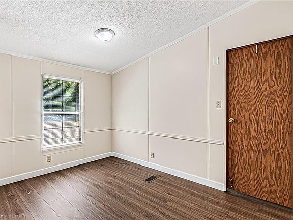 5th image of 524 Silver Valley Rd