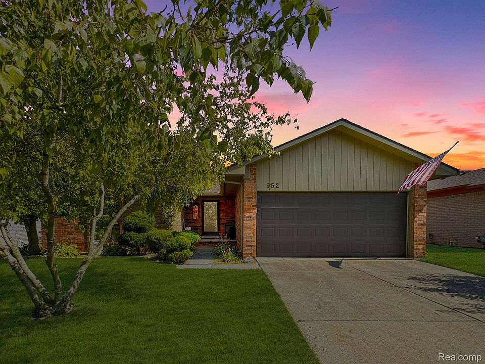 1st image of 952 Milverton Dr