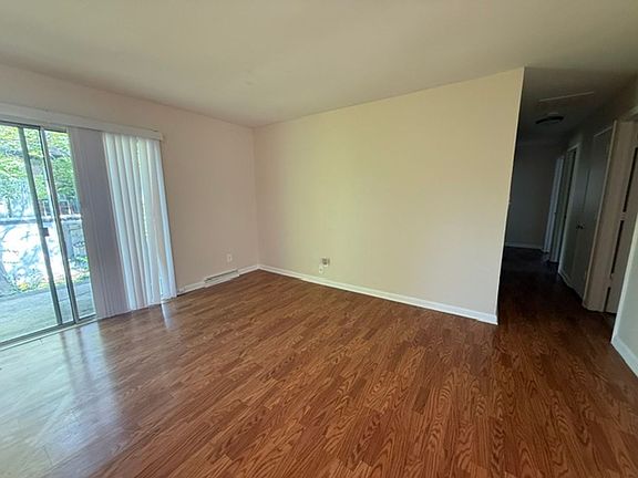 2nd image of 615 E Colorado Ave #B
