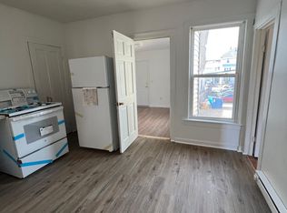 10 Bellevue St APT 3, Worcester, MA 01609