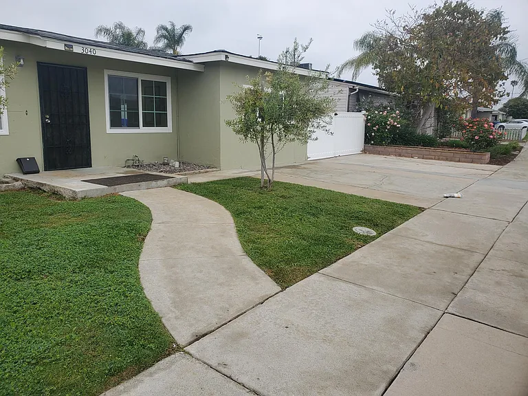 3040 Haidas Ave — Photo 1
