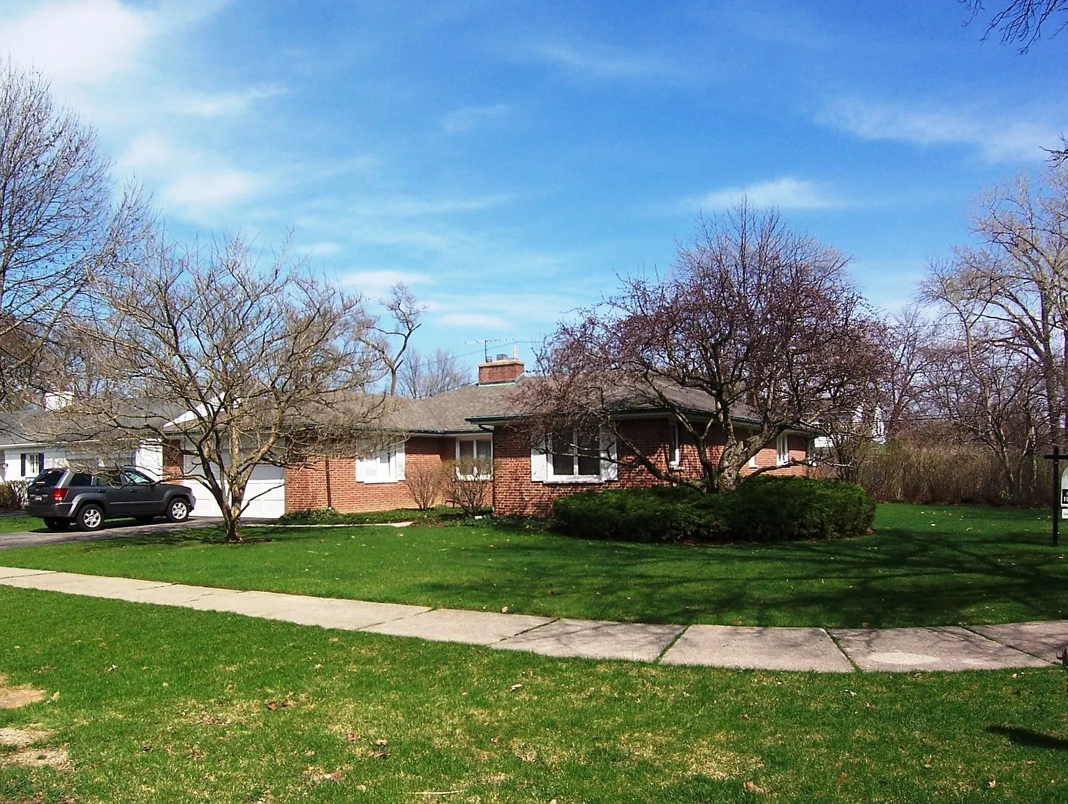 305 Jeffery Ln photo 1