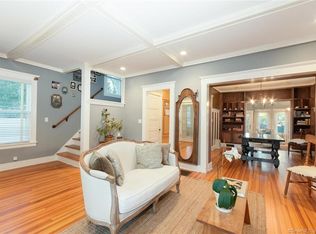 55 Robson Pl, Fairfield, CT 06824