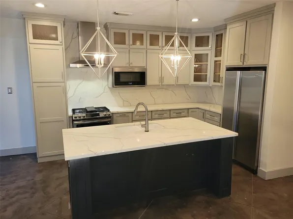 4914 Rose St, Houston, TX 77007