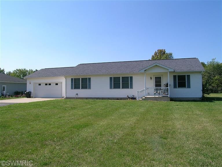 1st image of 120 Shirley Ave