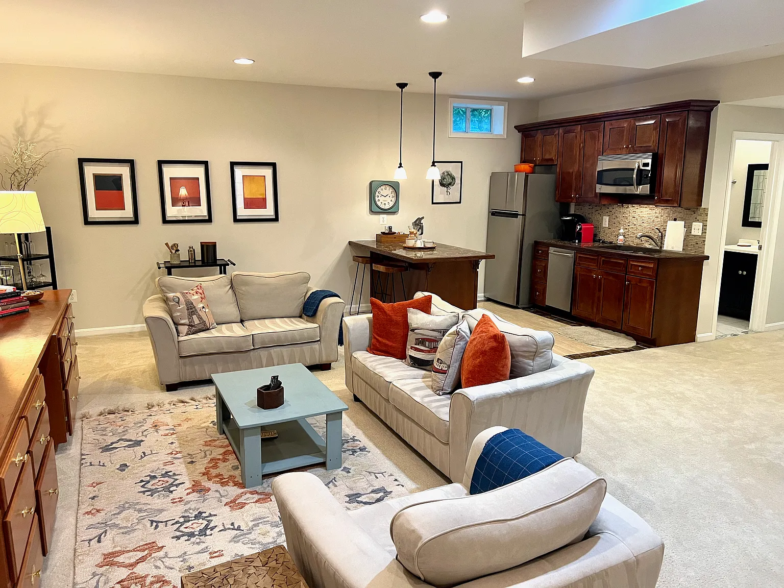 1 bed, 1000 sqft, $2,200 — Photo 1
