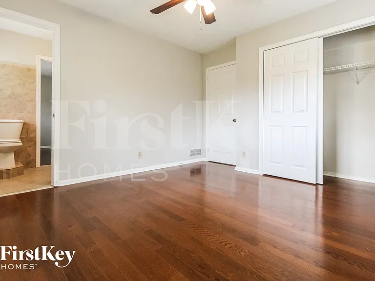 2256 Street Deville — Photo 8