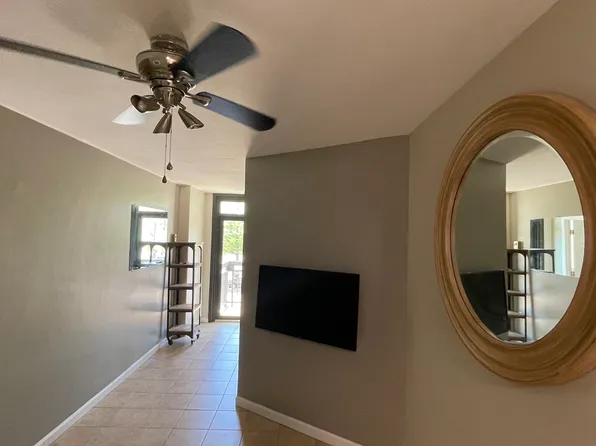 801 N Pitt St, Alexandria, VA