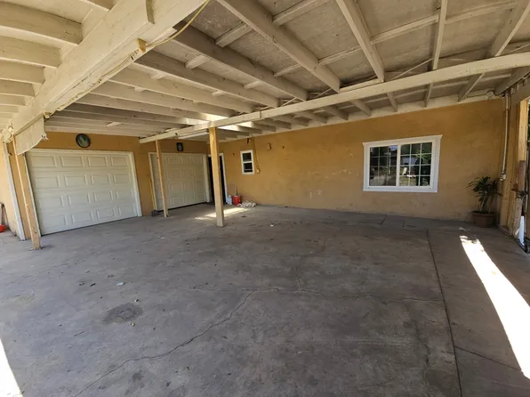 1053 W 11th St #R, San Bernardino, CA 92411