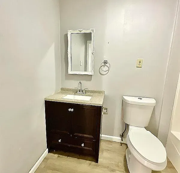 130 Susan Ct — Photo 17