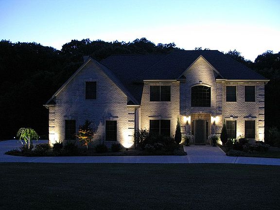 5th image of 411 McKean Dr