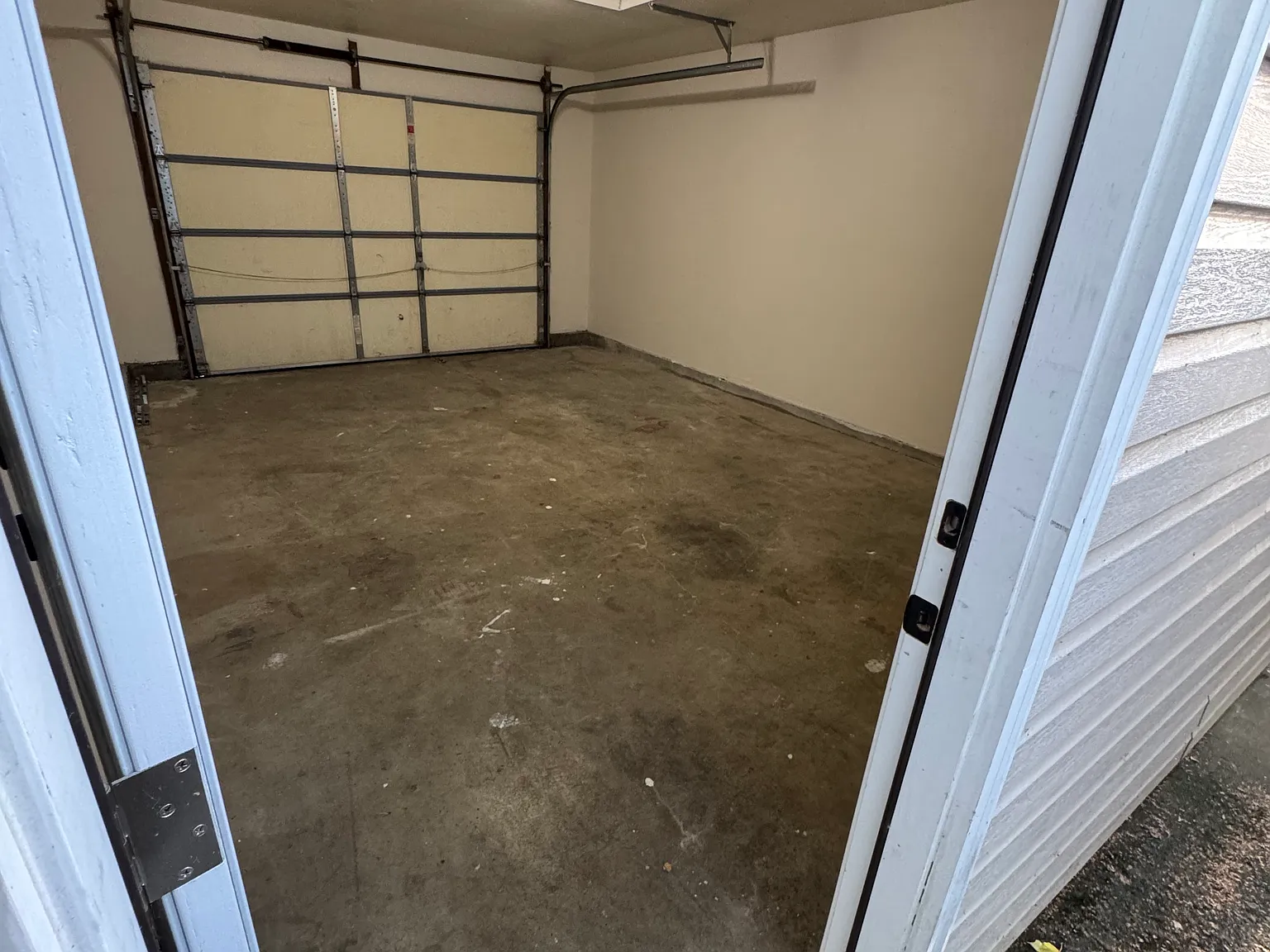 2 bed, 1.5 bath, 1100 sqft, $1,800 — Photo 4