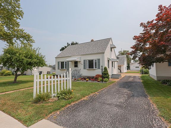 2nd image of 548 50th St