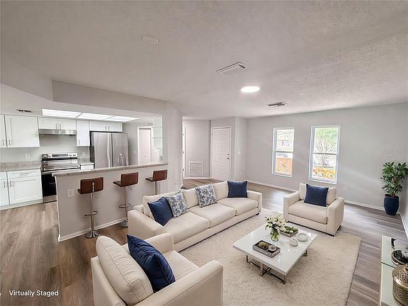 4th image of 5122 Brookside Ln