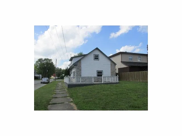 489 W Mechanic St photo 1