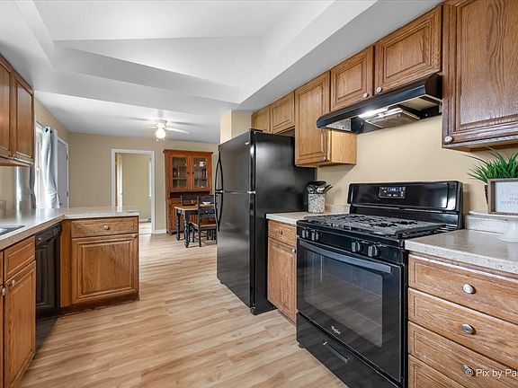 3rd image of 401 Hill Ave