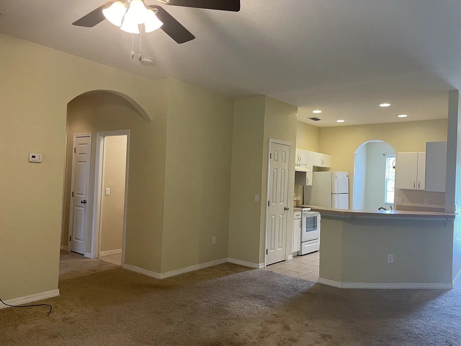1818 Governor Avenue - 1 — Photo 3