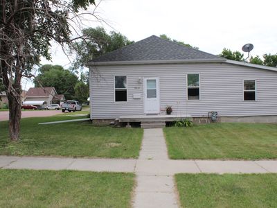 922 W 5th Ave, Mitchell, SD, 57301
