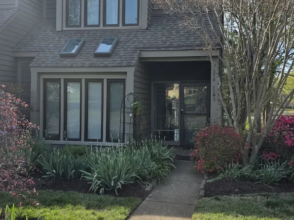 2770 Old Point Dr, Henrico, VA 23233