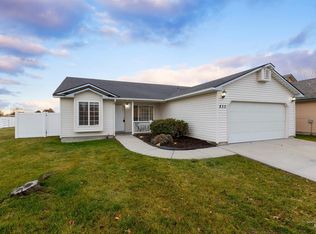 833 E Ronel Ave, Nampa, ID 83686
