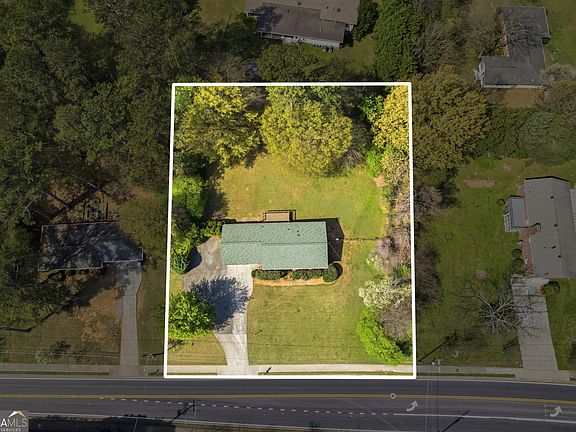 5th image of 689 Old Canton Rd