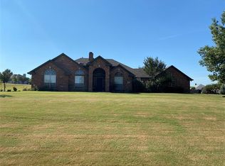 1418 Red Oak Cir, Farmersville, TX 75442