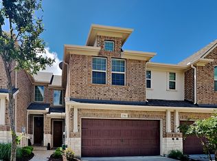 2716 Majesty Dr, Lake Dallas, TX 75068