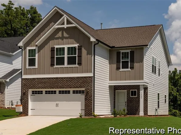 5231 Becks Church Rd #26, Winston Salem, NC 27106