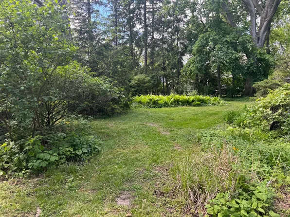 362 Western Ave, Clarendon Hills, IL 60514