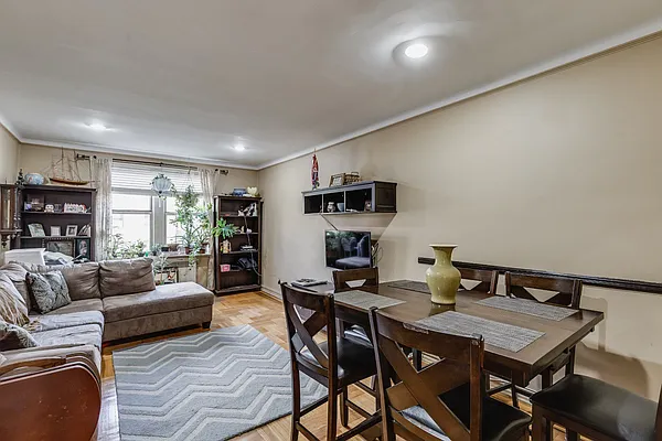 Sold by Fave Realty Inc | media 9