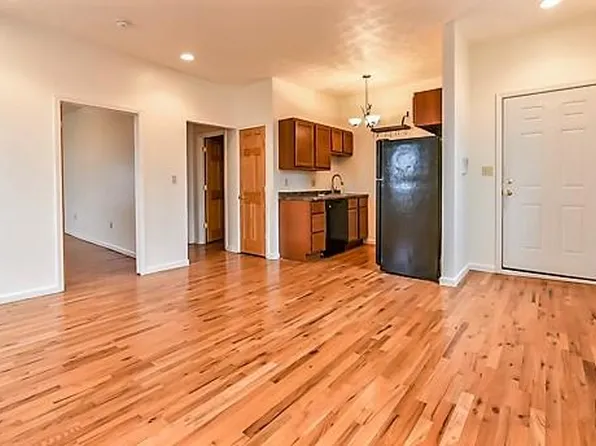 5300 Butler St APT 3F, Pittsburgh, PA 15201