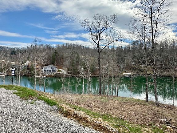 5th image of 23 Sleepy Hollow Rd