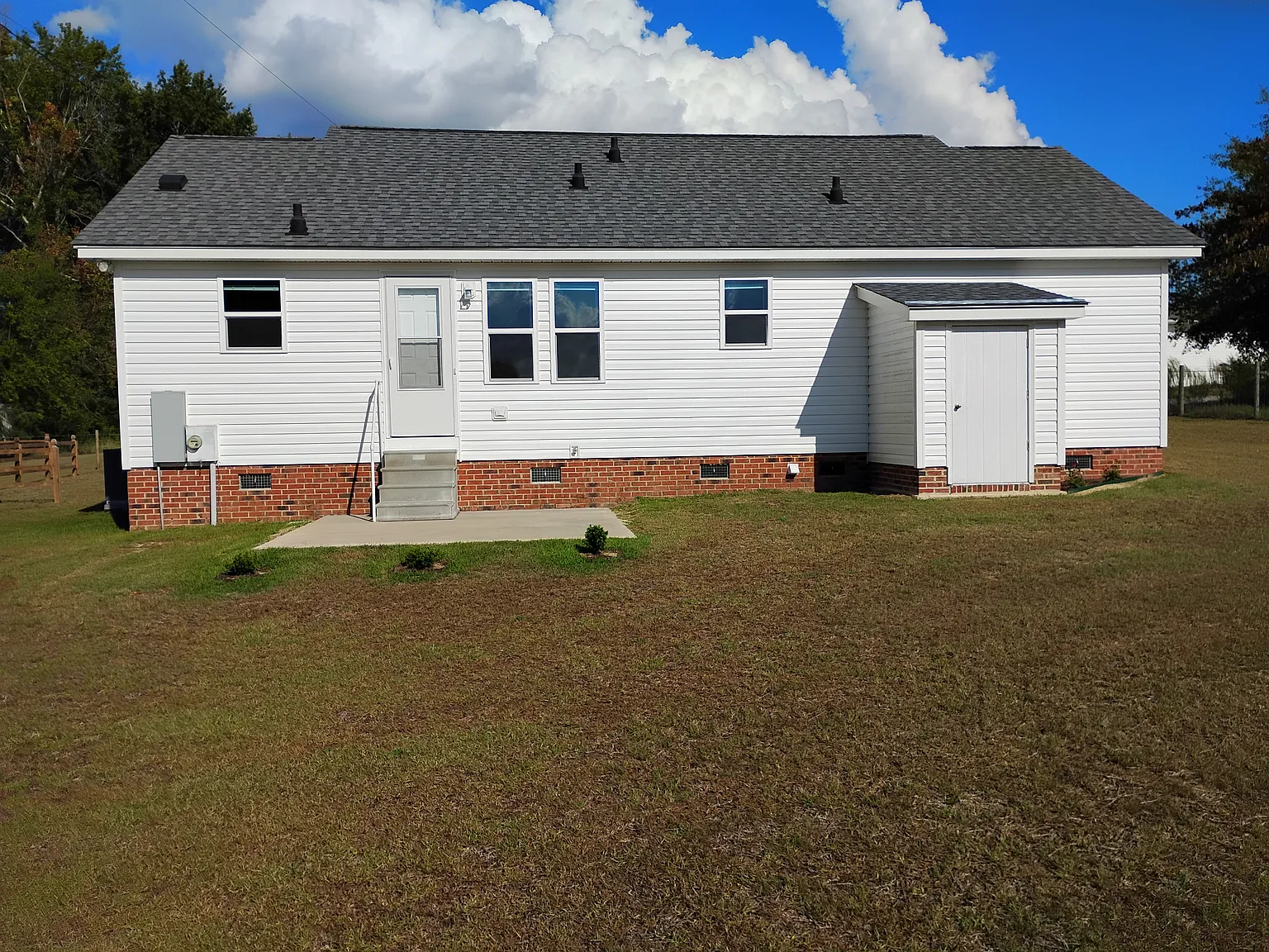3 bed, 1253 sqft, $1,500 — Photo 3