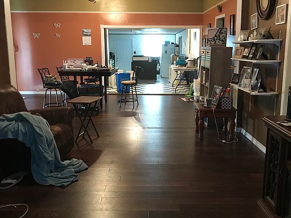 4th image of 332 Chennault St