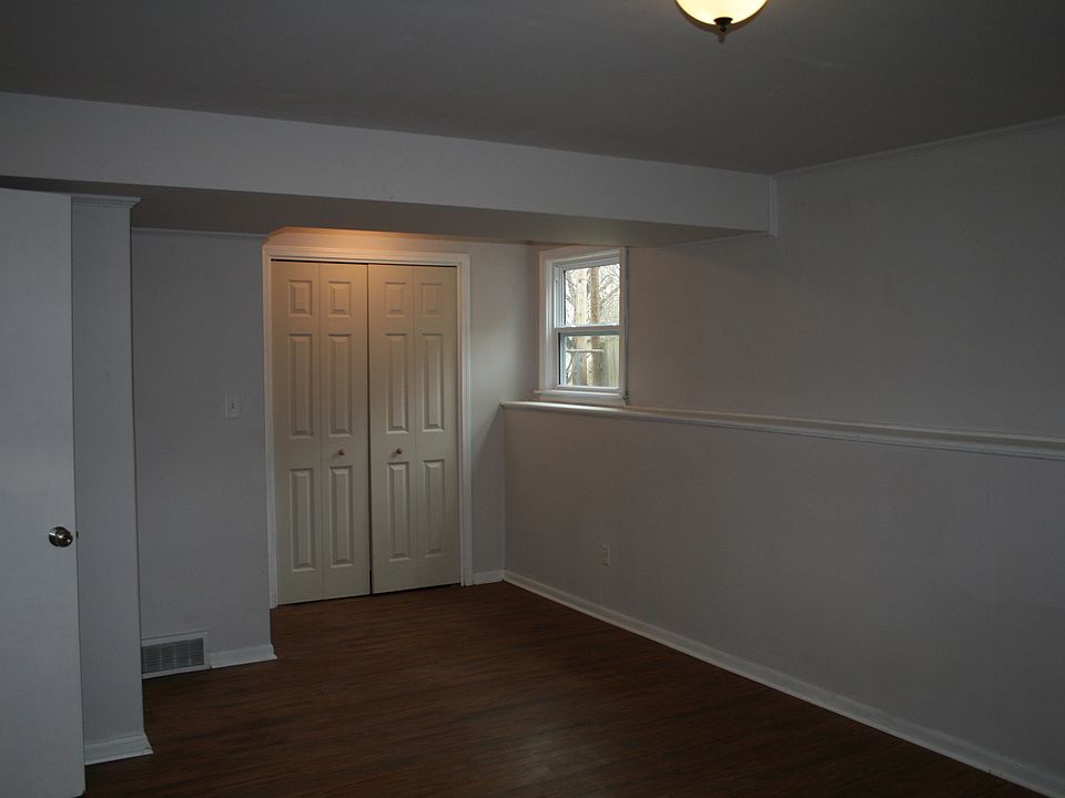 Downstairs bedroom