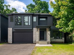 43 Saint Claire Ave, Meadowlands Crestview And Area, ON K2G2A1