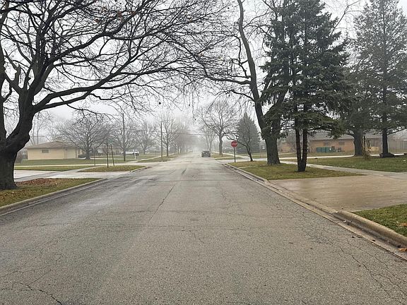 4th image of 1706 Mayfield Ave