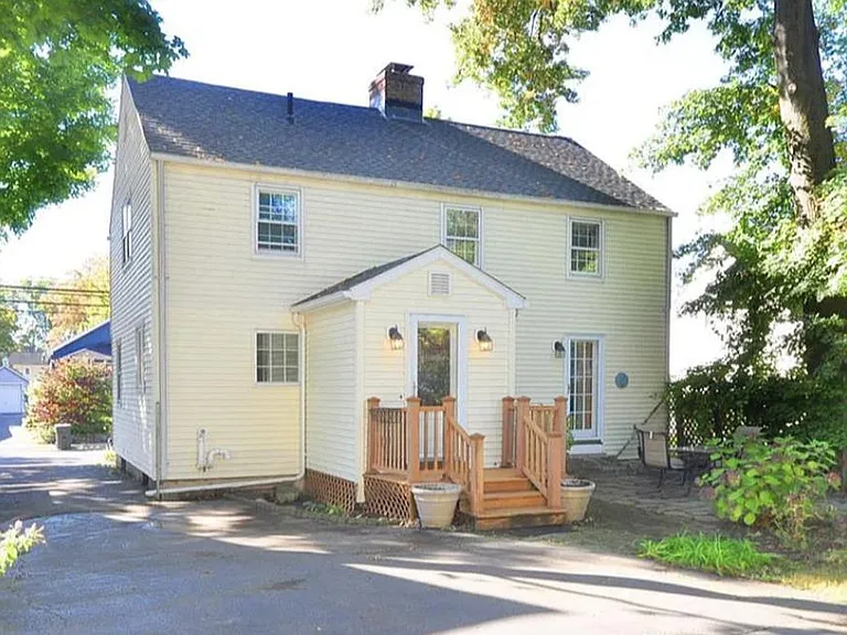 120 Caya Ave — Photo 12