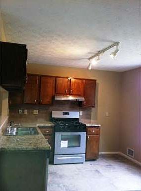 5th image of 1342 Shenta Oak Dr