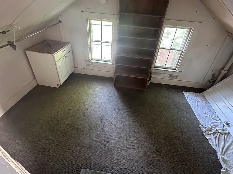102 W Clinton St #2 — Photo 11
