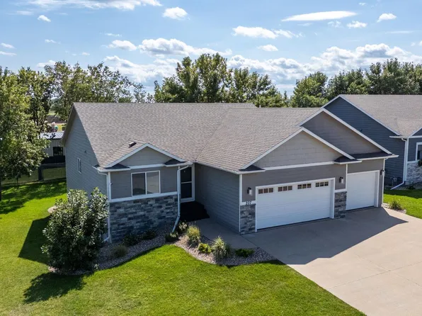 207 Tiger St, Harrisburg, SD 57032