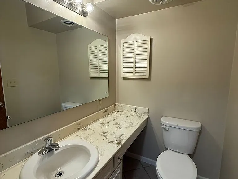 744 S Cedar St — Photo 10