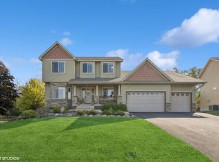 8380 Gatewater Dr, Monticello, MN 55362