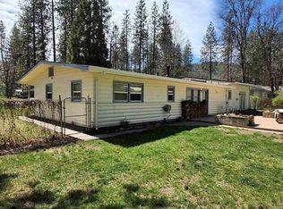 521 Dewitt Park Rd, Yreka, CA 96097